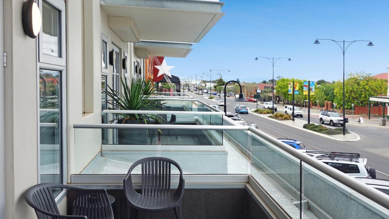 Semaphore Splash Apartments Port Adelaide Buitenkant foto