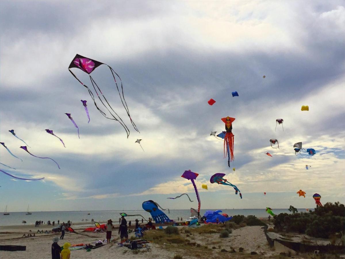 Semaphore Splash Apartments Port Adelaide Buitenkant foto
